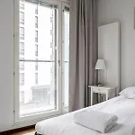 Modern Downtown 1br Next To Pyhaejaervi Apartmán